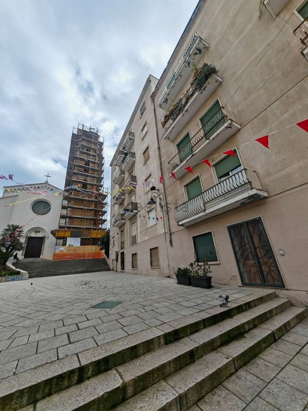 appartamento in vendita a Cagliari in zona Marina