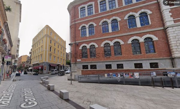 appartamento in vendita a Cagliari in zona Villanova