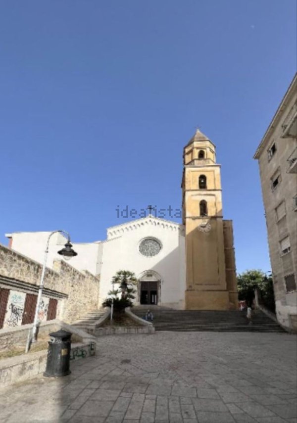 appartamento in vendita a Cagliari in zona Marina