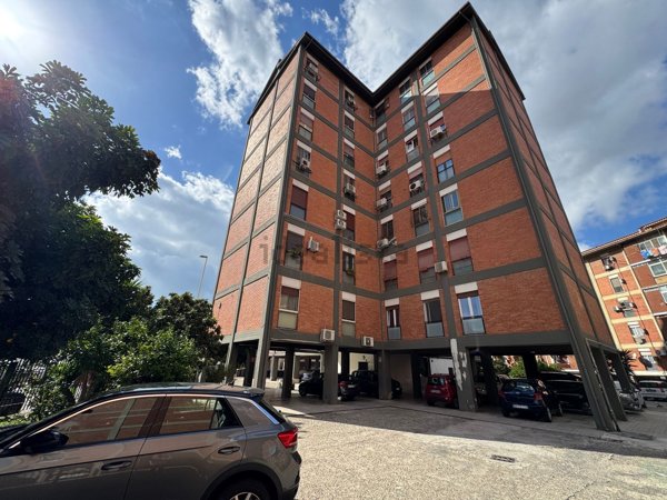 appartamento in vendita a Cagliari in zona Is Mirrionis/San Michele