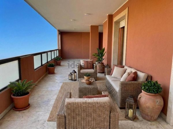 appartamento in vendita a Cagliari in zona Genneruxi