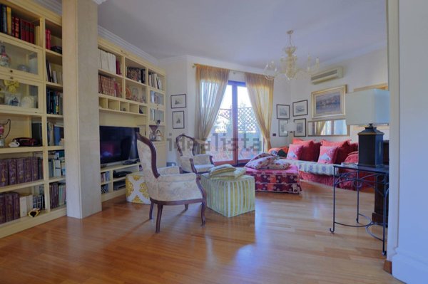 appartamento in vendita a Cagliari in zona Villanova