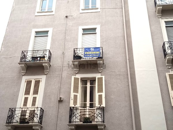 appartamento in vendita a Cagliari in zona Tribunale