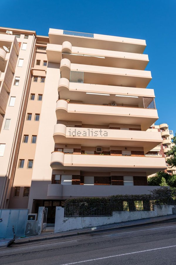 appartamento in vendita a Cagliari in zona Tuvixeddu/Tuvumannu