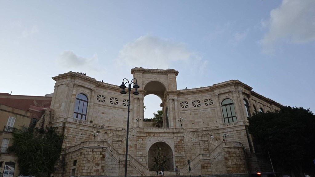 appartamento in vendita a Cagliari in zona Villanova