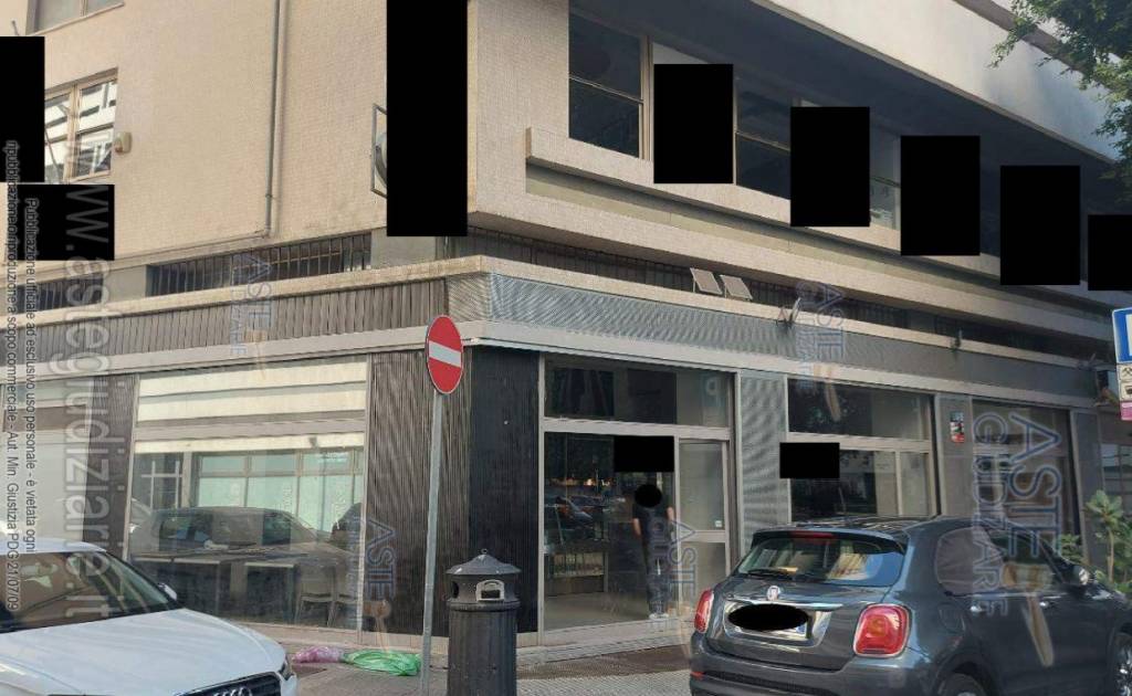negozio in vendita a Cagliari in zona San Benedetto