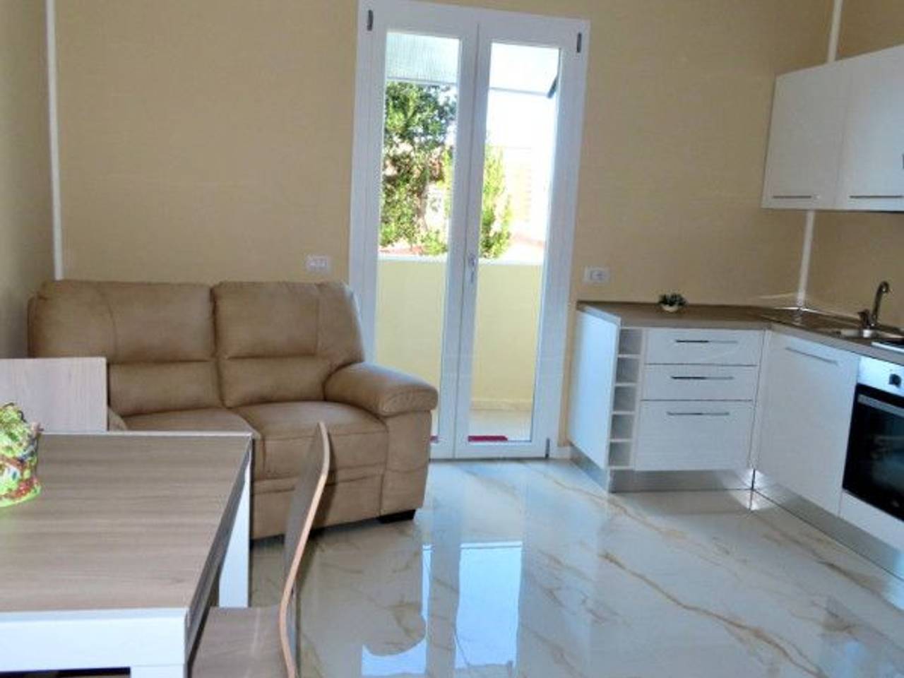 appartamento in vendita a Cagliari in zona Pirri