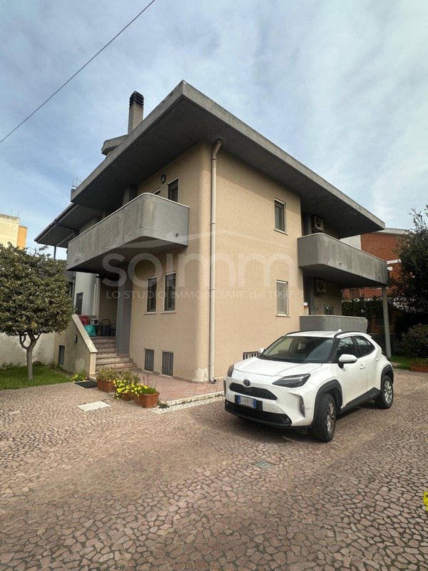 casa indipendente in vendita a Cagliari in zona Genneruxi