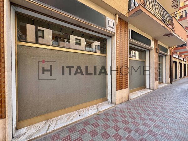 locale commerciale in vendita a Cagliari in zona San Benedetto