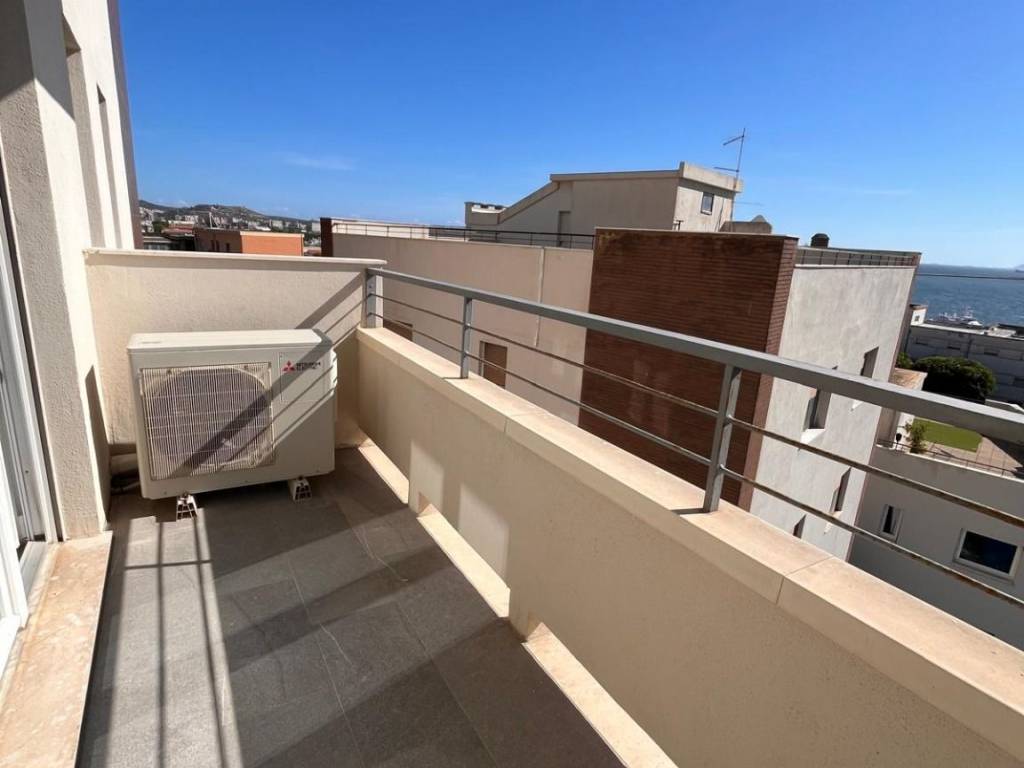 appartamento in vendita a Cagliari in zona Marina