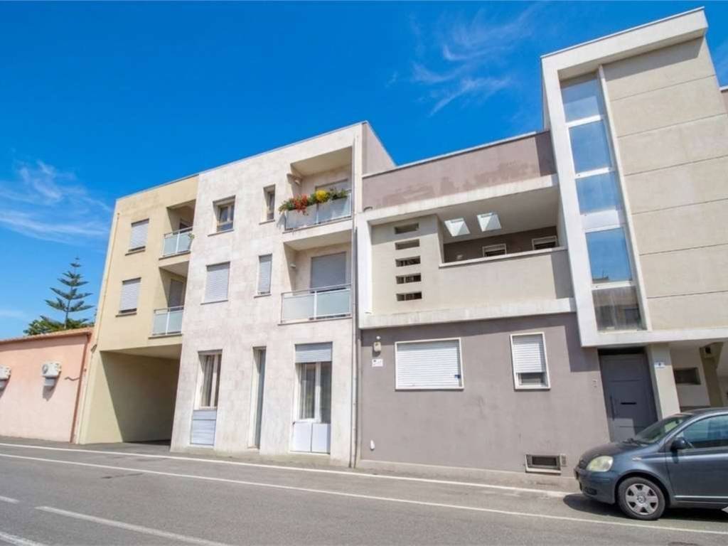 appartamento in vendita a Cagliari in zona Pirri