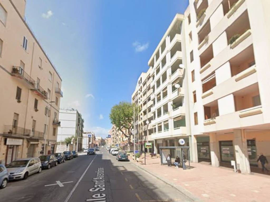 negozio in vendita a Cagliari in zona Sant'Avendrace