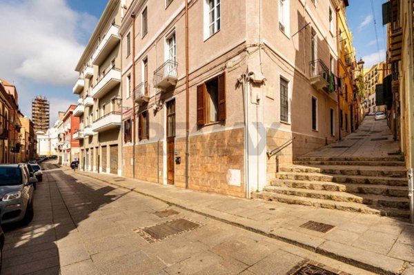 appartamento in vendita a Cagliari in zona Marina