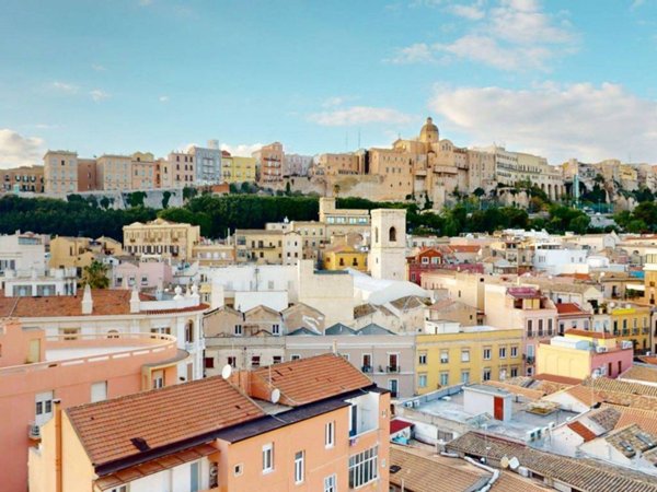 appartamento in vendita a Cagliari in zona Villanova