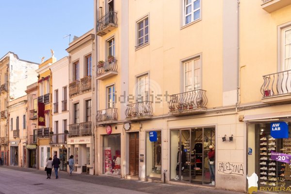 appartamento in vendita a Cagliari in zona Villanova