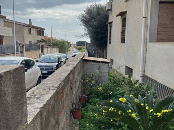 appartamento in vendita a Cagliari in zona Barracca Manna
