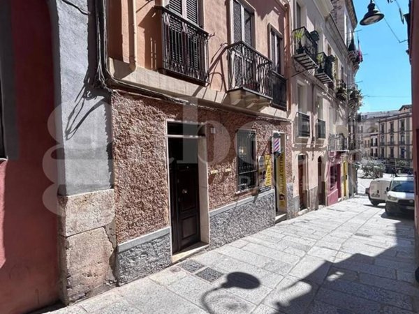 appartamento in vendita a Cagliari in zona Stampace/Punici