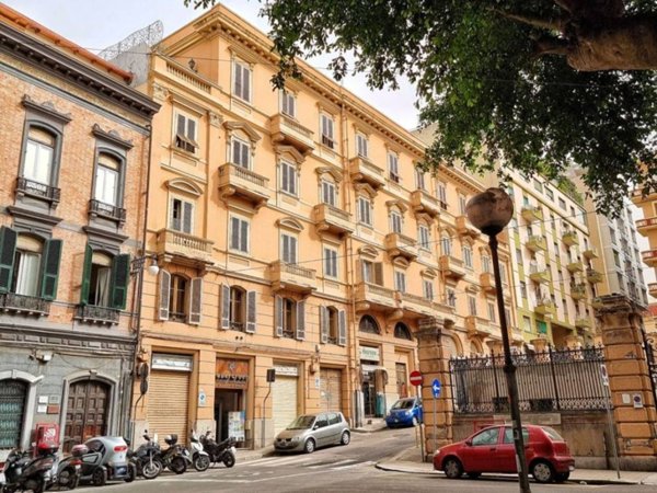 appartamento in vendita a Cagliari in zona Stampace/Punici