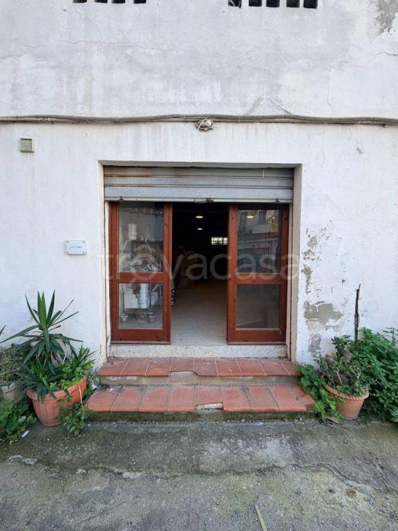 locale commerciale in vendita a Cagliari in zona Marina