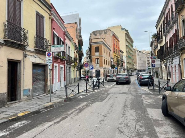 appartamento in vendita a Cagliari in zona Stampace/Punici