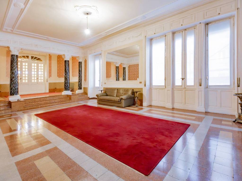 appartamento in vendita a Cagliari in zona Villanova