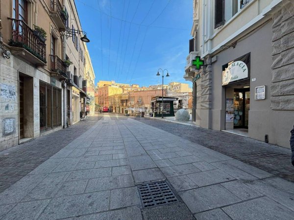 appartamento in vendita a Cagliari in zona Villanova