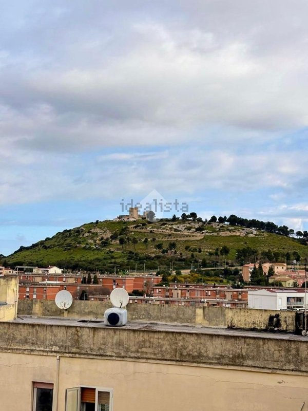 appartamento in vendita a Cagliari in zona Is Mirrionis/San Michele