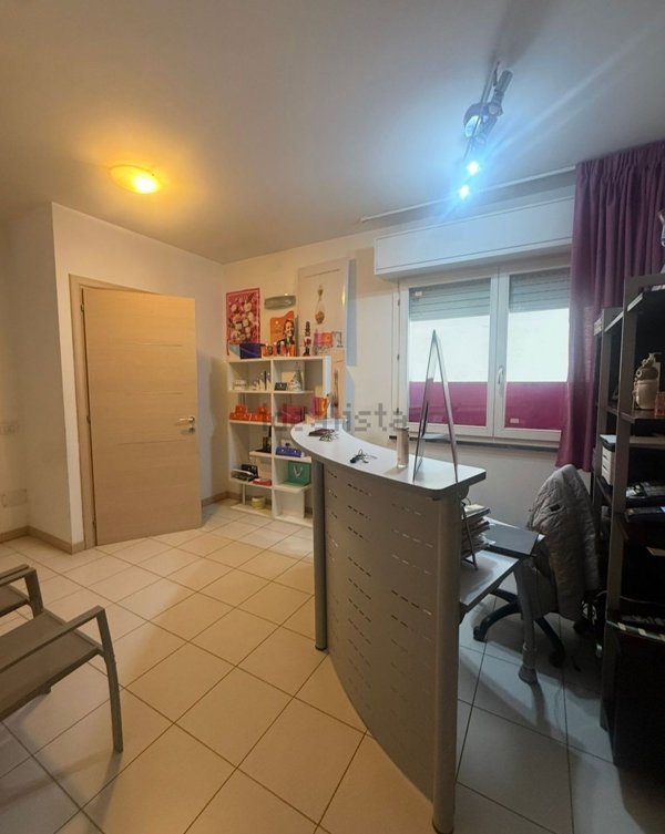 appartamento in vendita a Cagliari in zona Pirri