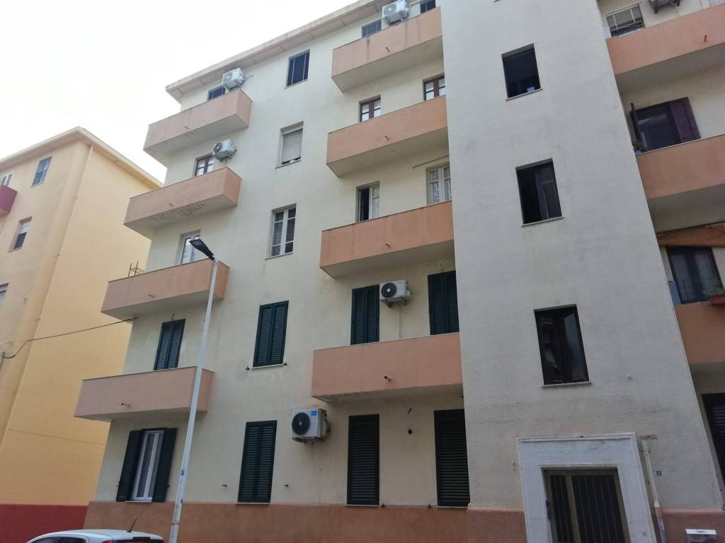 appartamento in vendita a Cagliari in zona Villanova