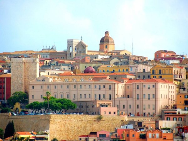 appartamento in vendita a Cagliari in zona Castello