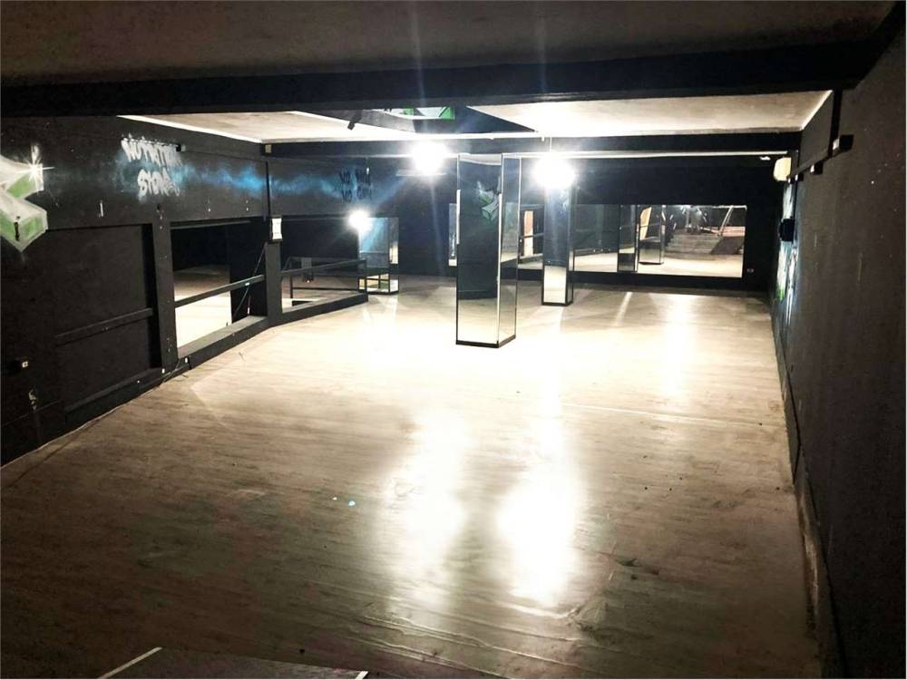 negozio in vendita a Cagliari in zona Is Mirrionis/San Michele