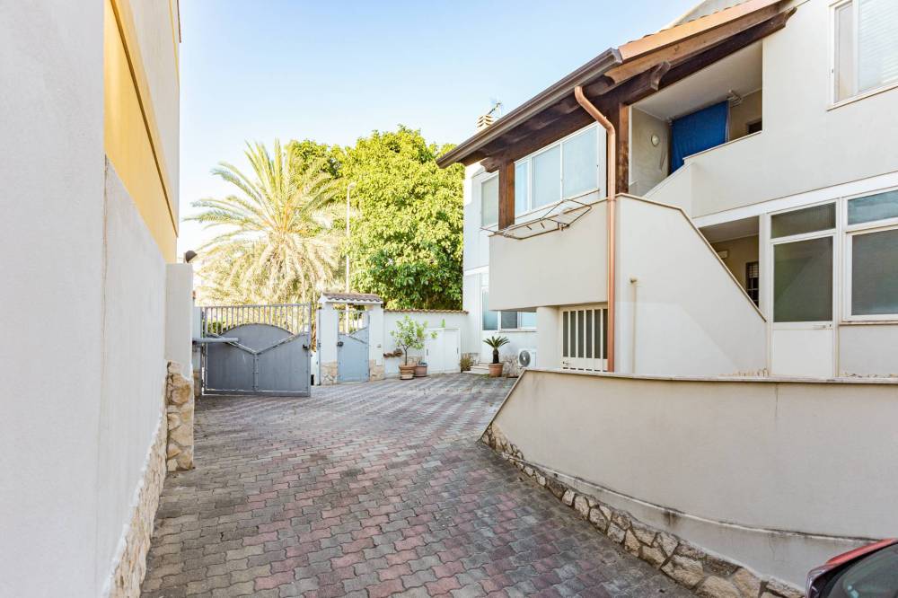 appartamento in vendita a Cagliari in zona Pirri