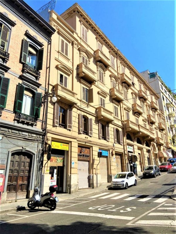 appartamento in vendita a Cagliari in zona Stampace/Punici