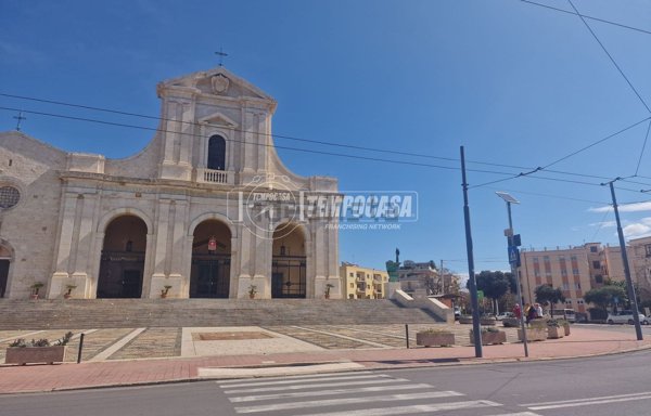 appartamento in vendita a Cagliari in zona Bonaria