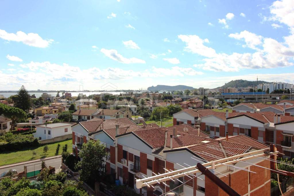appartamento in vendita a Cagliari in zona CEP