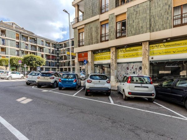 negozio in vendita a Cagliari in zona Stampace/Punici