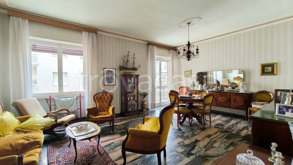 appartamento in vendita a Cagliari in zona Genneruxi