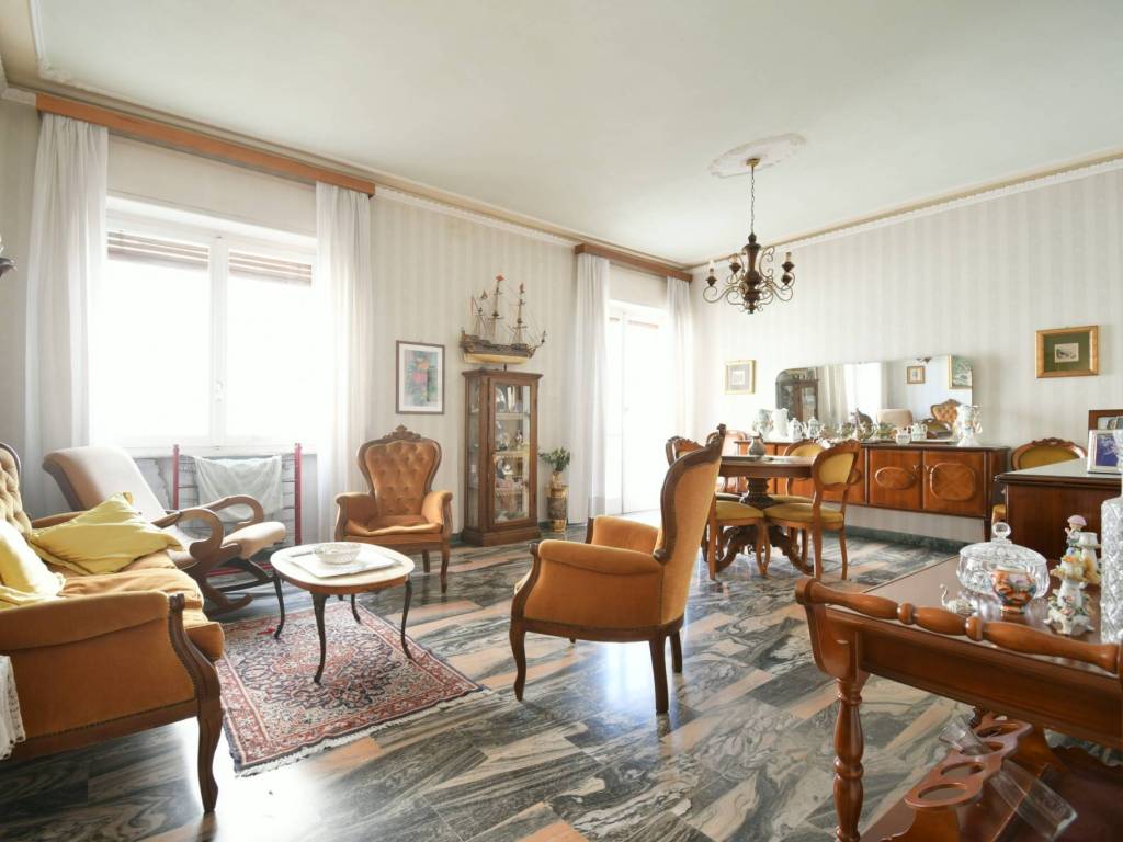 appartamento in vendita a Cagliari in zona Genneruxi