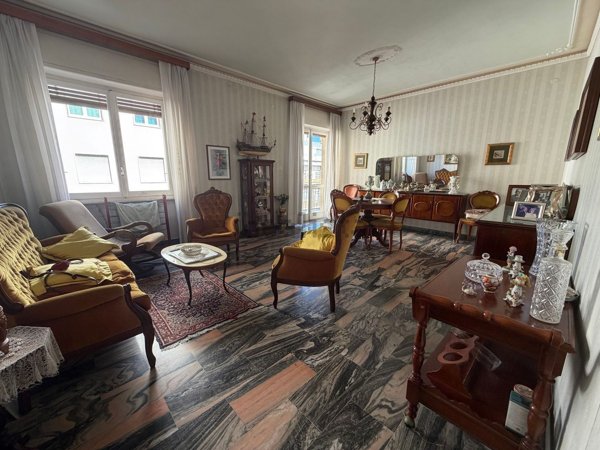 appartamento in vendita a Cagliari in zona Genneruxi