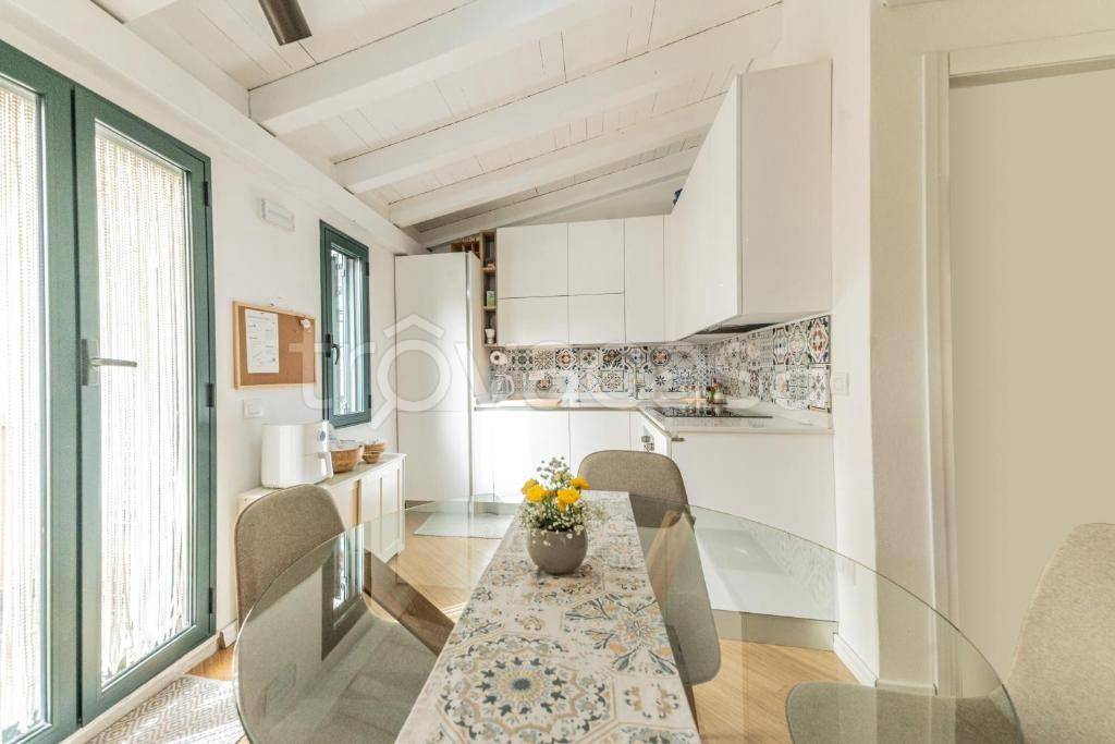 appartamento in vendita a Cagliari in zona Marina