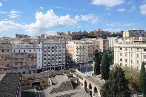 appartamento in vendita a Cagliari in zona Villanova