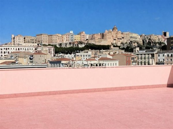 appartamento in vendita a Cagliari in zona Villanova