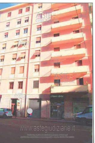 negozio in vendita a Cagliari in zona San Benedetto