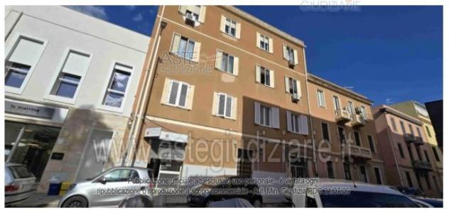 negozio in vendita a Cagliari in zona Tribunale