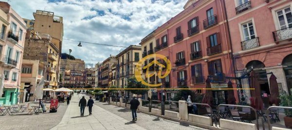appartamento in vendita a Cagliari in zona Stampace/Punici