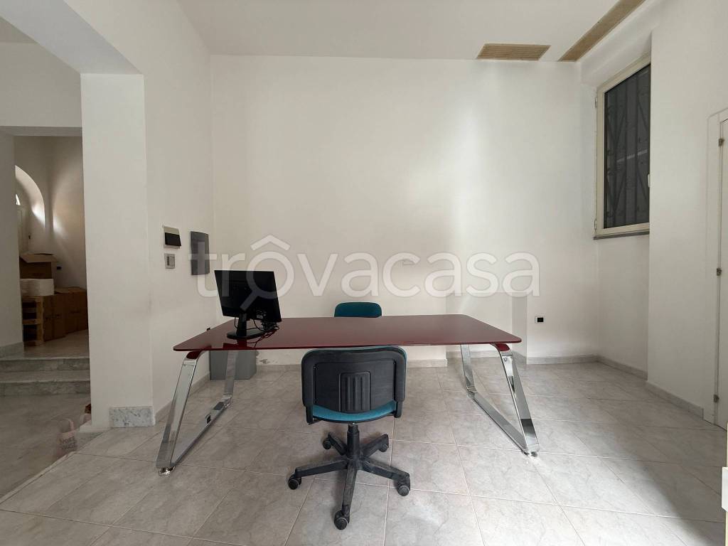 negozio in vendita a Cagliari in zona Villanova