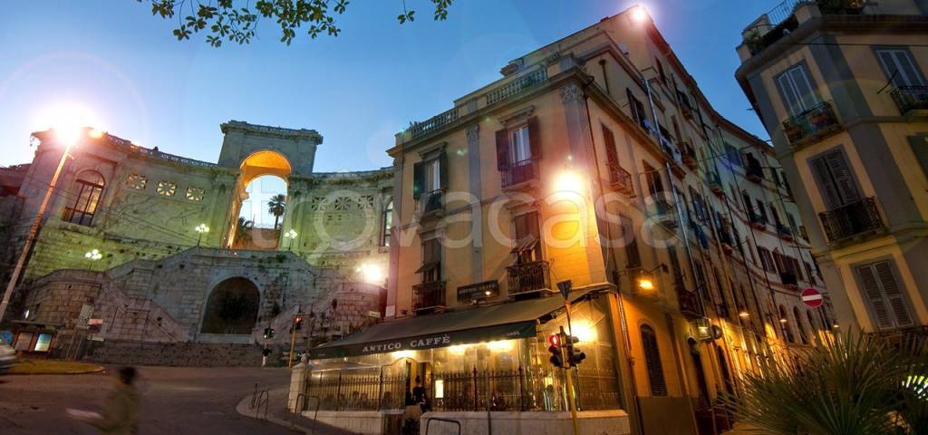appartamento in vendita a Cagliari in zona Villanova