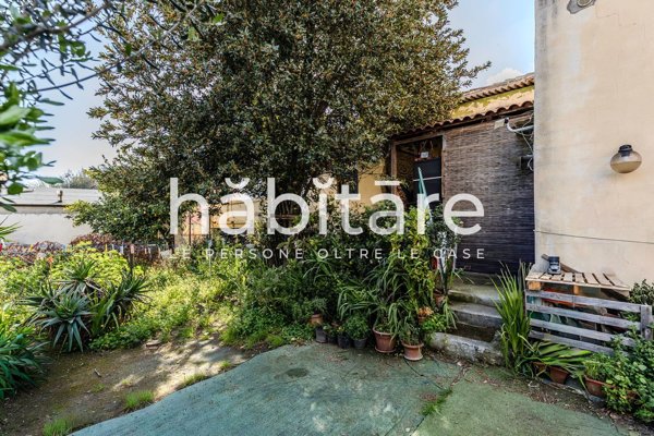 appartamento in vendita a Cagliari in zona Pirri