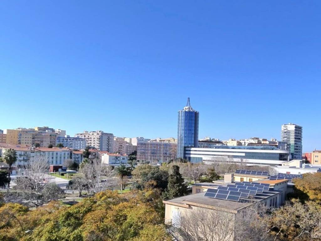 appartamento in vendita a Cagliari in zona Genneruxi