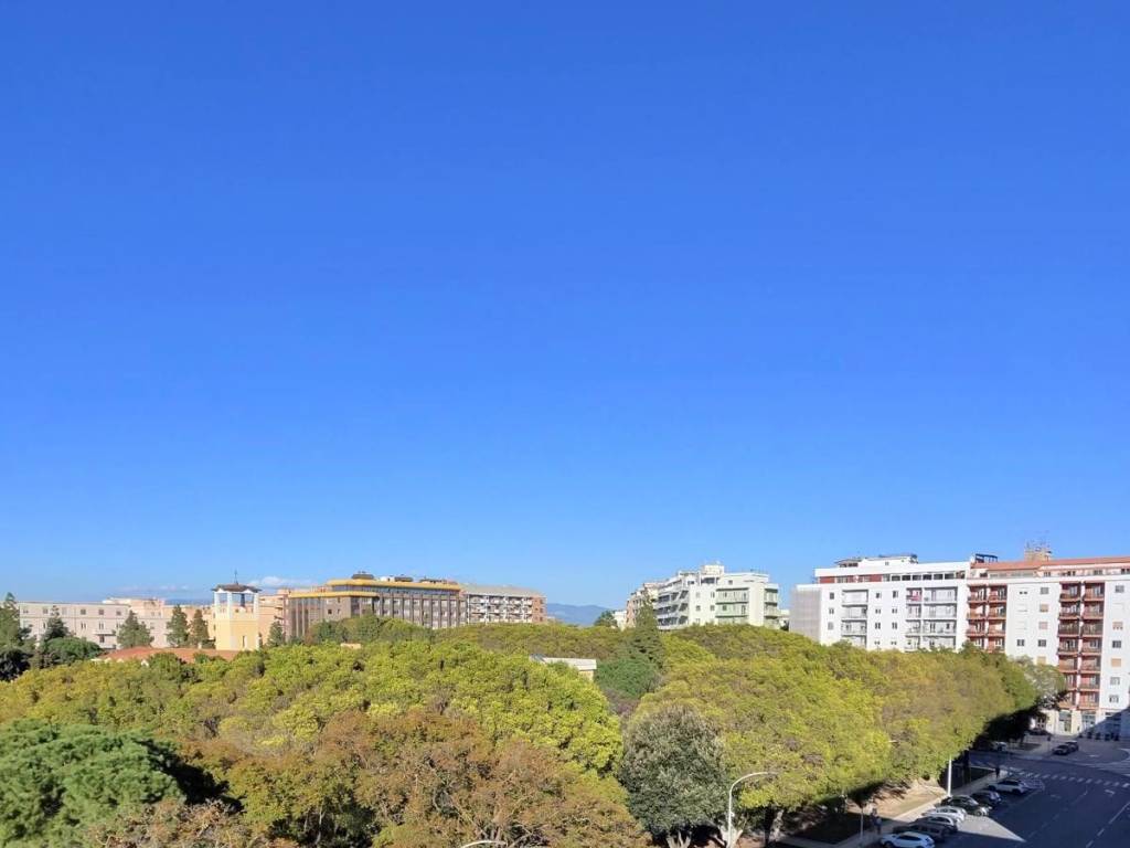 appartamento in vendita a Cagliari in zona Genneruxi